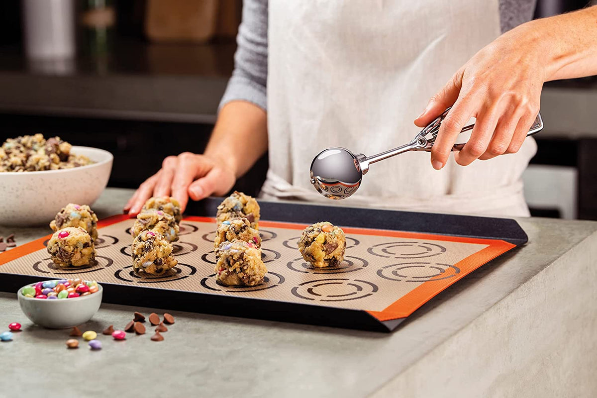 Perfect Cookie Non-Stick Baking Mat – Gifts & Kitchen Accessories gift Montreal Villeray Urban Palate