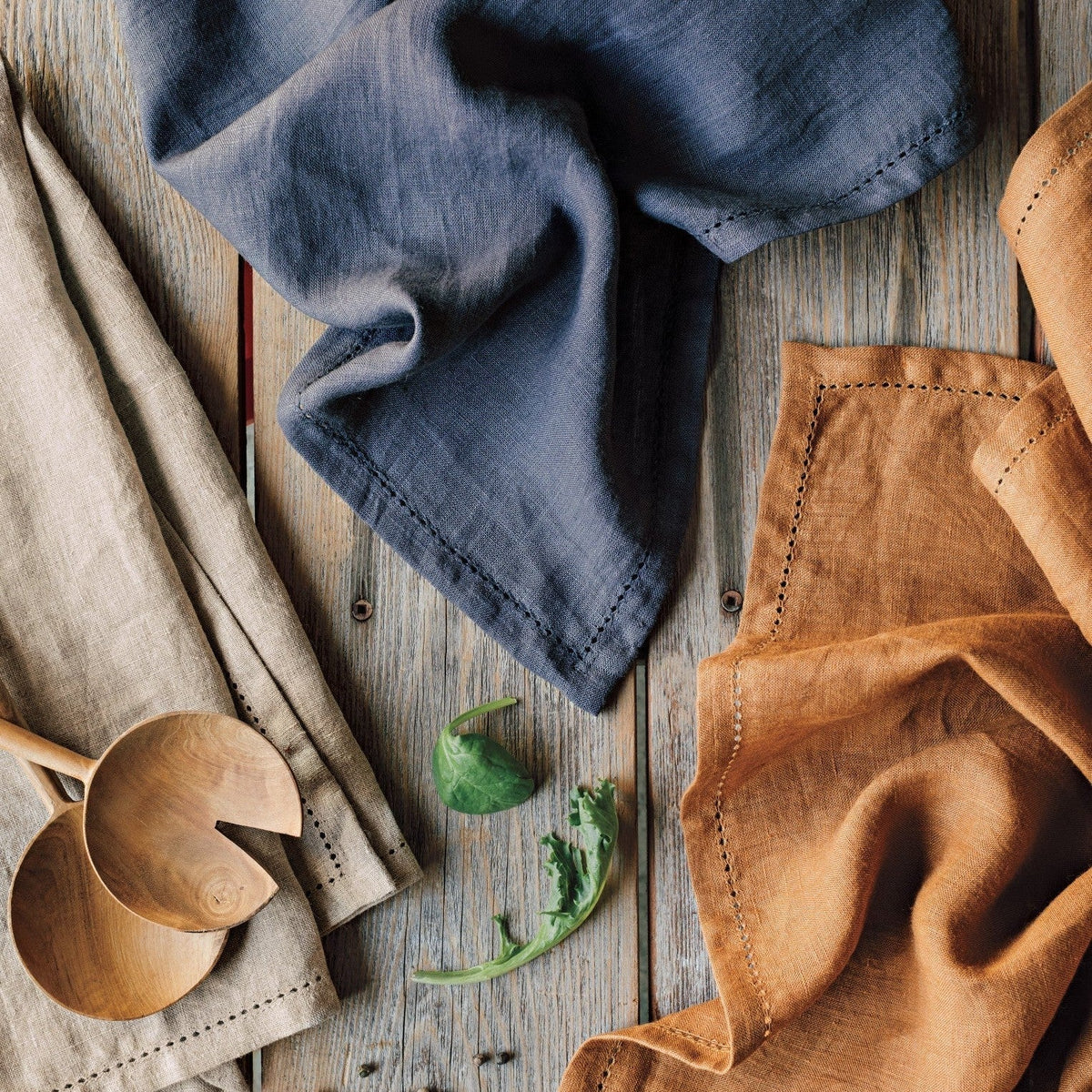 Linen Elegance: Table Runners, Napkins & Towels for Every Occasion