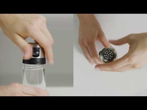 Salt & Pepper Shaker Set